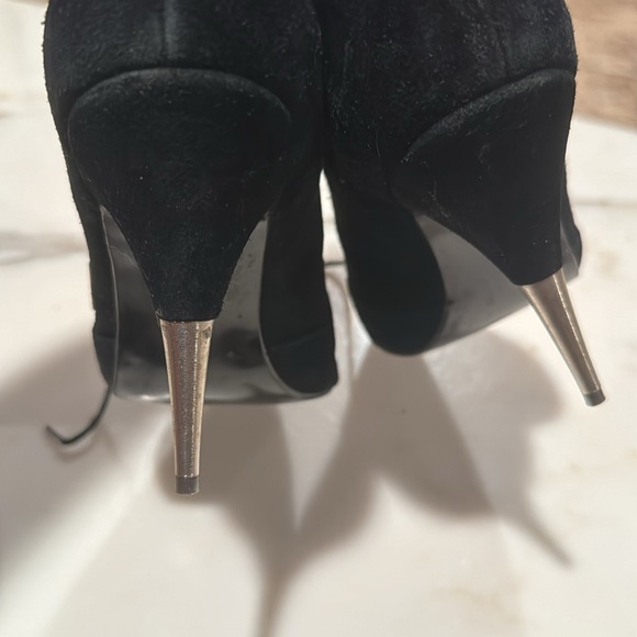 Suede boots size 9B - Picture 7 of 7